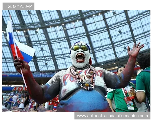 拜仁球衣与可乐包装撞衫设计意外引发讨论 网友纷纷猜测灵感来源 拜仁球衣与可乐包装撞衫设计意外引发讨论 网友纷纷猜测灵感来源