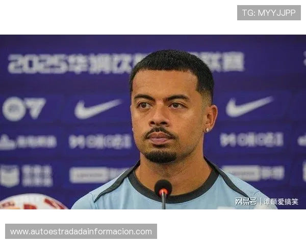 斯卢茨基谈球队伤情李可路易斯受伤于汉超表现出色成球队亮点