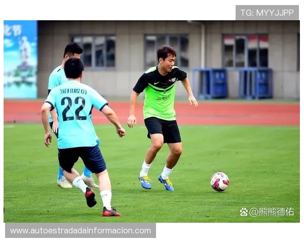 申花足球的赛场情感与记忆:就似呼吸般的习惯与执着追求 申花足球的赛场情感与记忆:就似呼吸般的习惯与执着追求