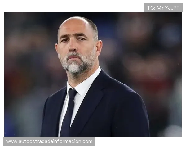 图多尔与球员中场爆发激烈争执拉齐奥战场风波引发球队内部矛盾