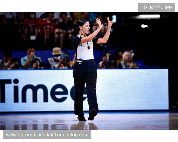 45岁女裁判因外貌遭遇困扰称漂亮反而成职业障碍 45岁女裁判因外貌遭遇困扰称漂亮反而成职业障碍